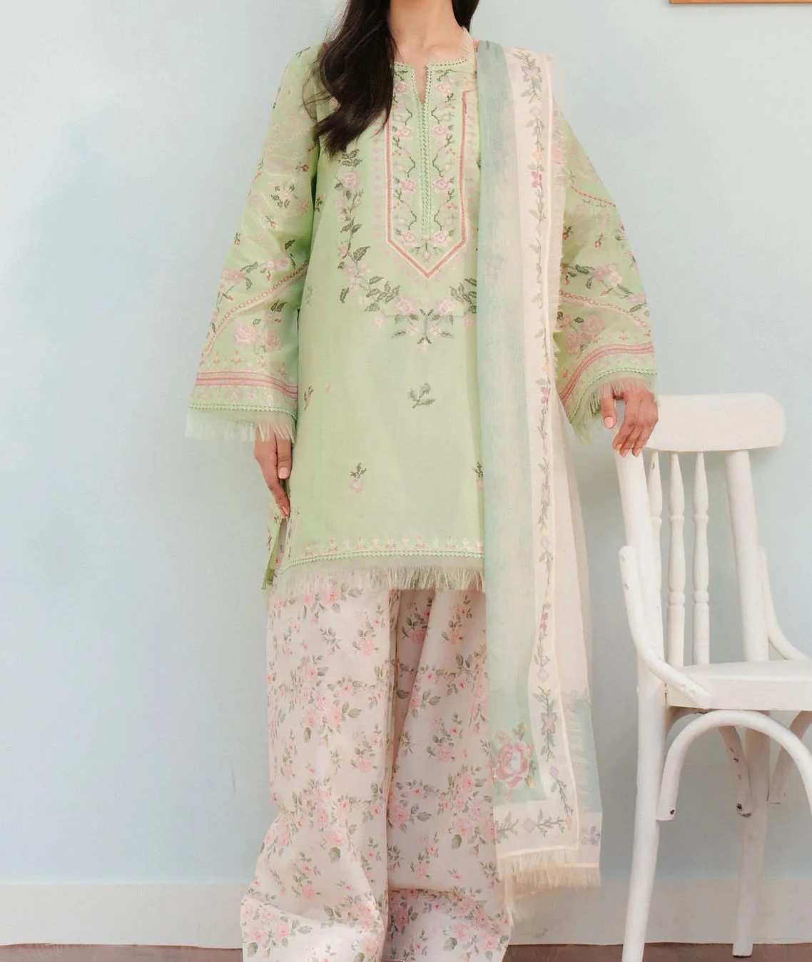 coco-by-zara-shahjahan-embroidered-lawn-suits-unstitched-3-piece-czs25l-d2a-serene-summer-collection_1.jpg